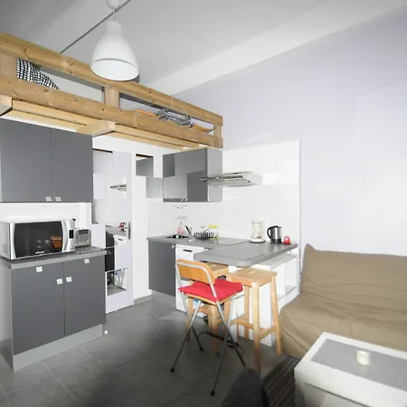 Dou Gouvernou Apartamento Niza